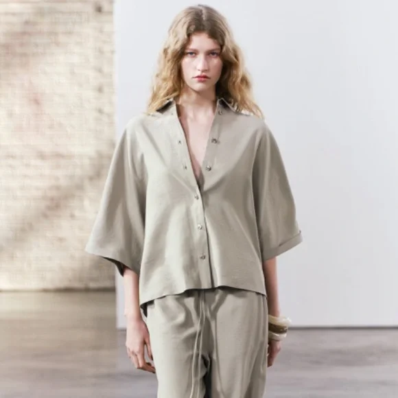 ZARA NEW WOMAN SS24 MINK ZW COLLECTION OVERSIZE SHIRT - Picture 2 of 10